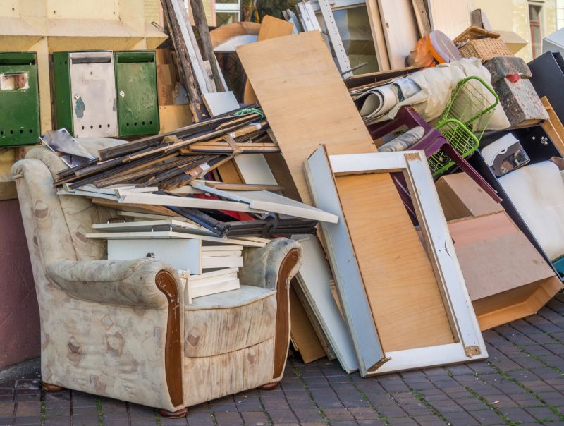 How Junk Hauling Services Simplify Home Cleanouts