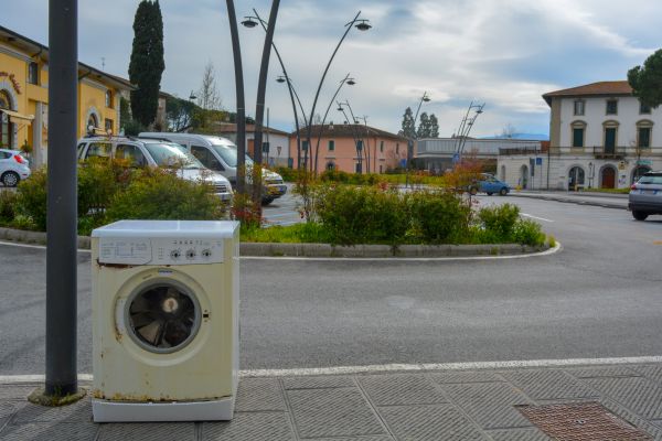 Professional Washing Machine Removal